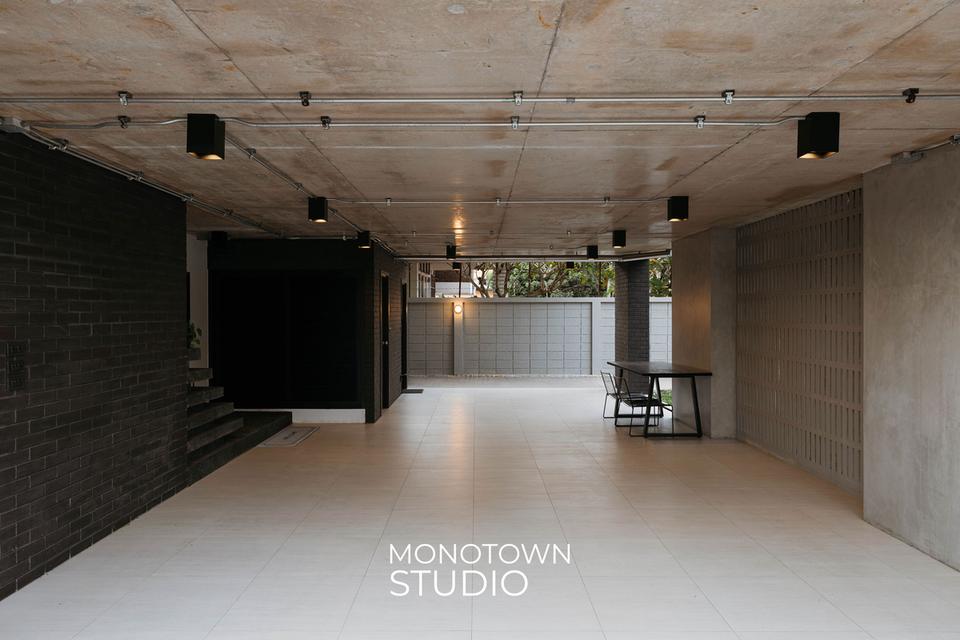 Monotown Studio บ้าน 3.5 ชั้น ใจกลางเมือง