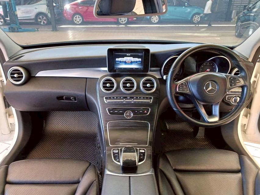 2017 Benz  C350e W205 รถสวยพร้อมใช้งาน 6
