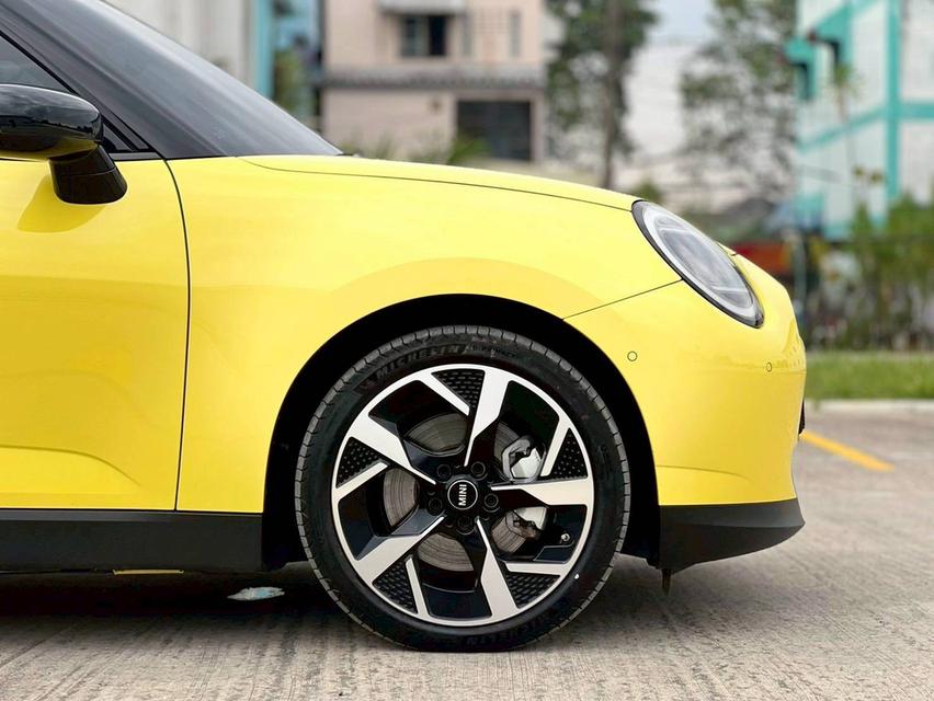 Mini Cooper SE (All Electric) ปี 2024 7