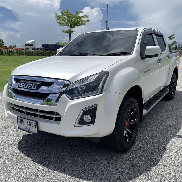 ISUZU D-Max Hi-Lander 4ประตู 1.9 Ddi Z DVD 2016 1