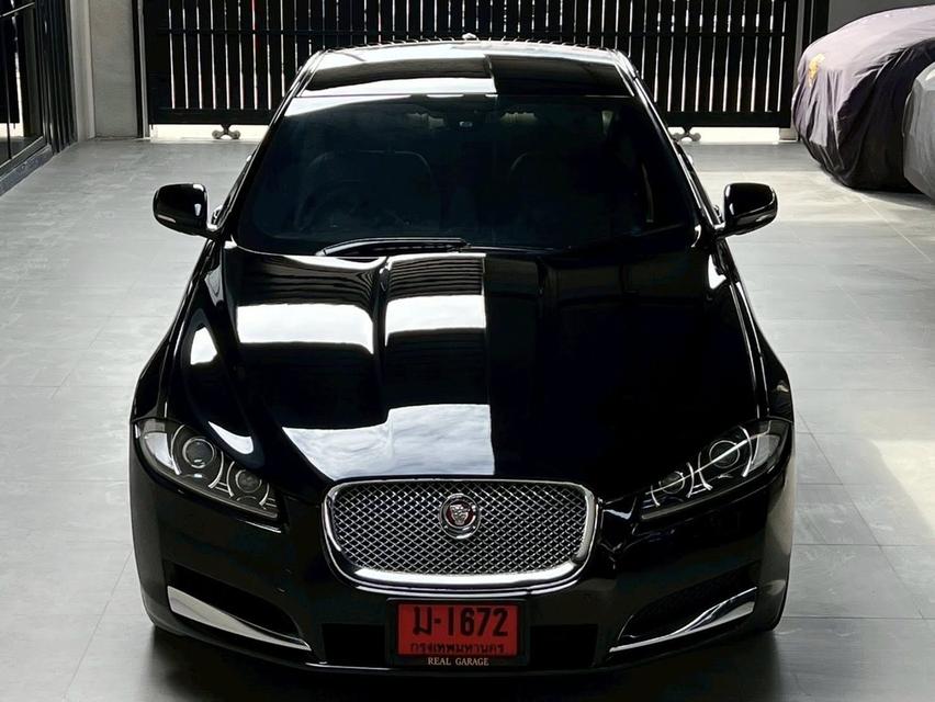 Jaguar XF 2.2 Sedan 3