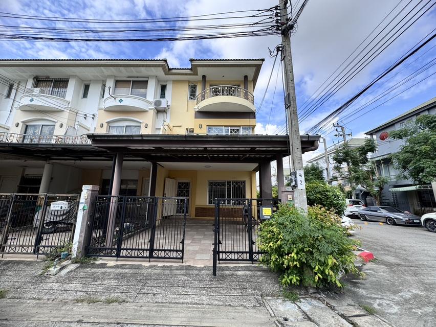 ขายทาวน์โฮมศุภาลัย นวลจันทร์ ซ.รามอินทรา 40 (N.500) 1