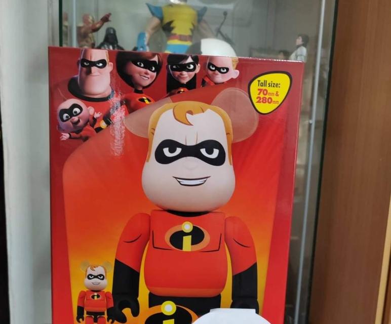 Bearbrick The Incredible 400 + 100% ของใหม่ 1