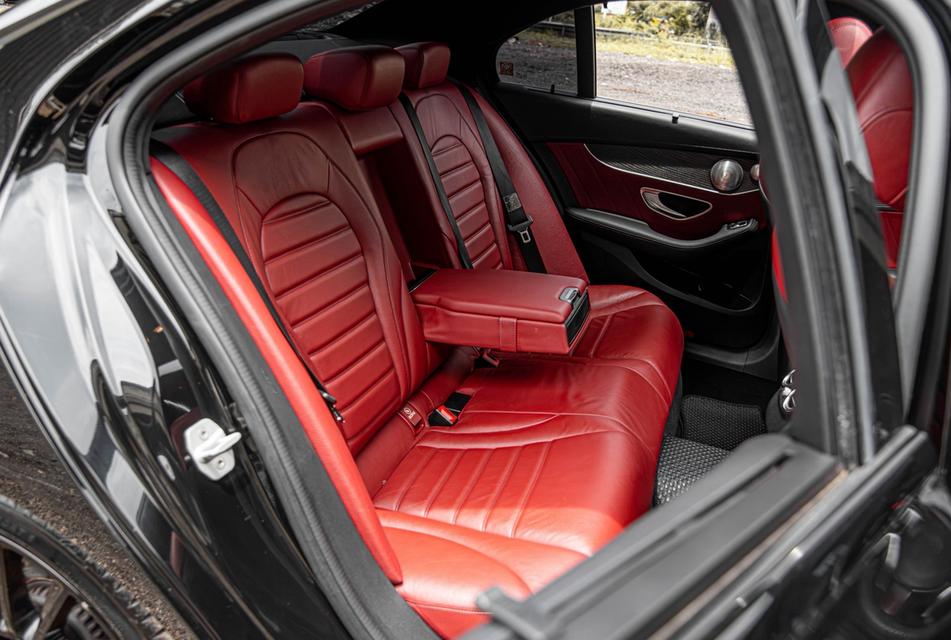 Mercedes-Benz C350e 2.0 AMG Dynamic W205 AT 2018 ไมล์ 113,xxx km. !!!  ราคา 629,000 บาท รูปที่ 12