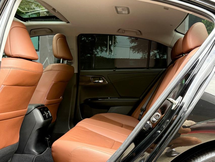 2017 HONDA ACCORD HYBRID TECH รถสภาพสวย สมบูรณ์ วิ่งน้อยเพียง 80,000 กม รถเข้าศูนย์ทุกระยะ ไม่เคยมีอุบัติเหตุครับ 14