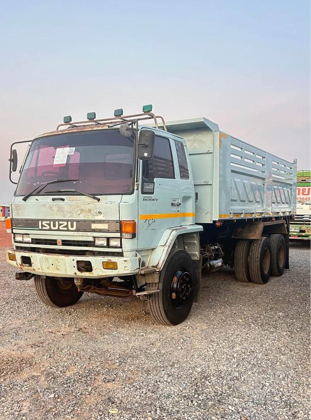 Isuzu Rocky 240 ปี 1995