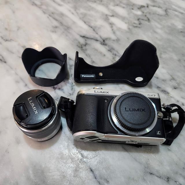 ส่งต่อ Panasonic Lumix GX7 + G VARIO 14-42 / f3.5-5.6