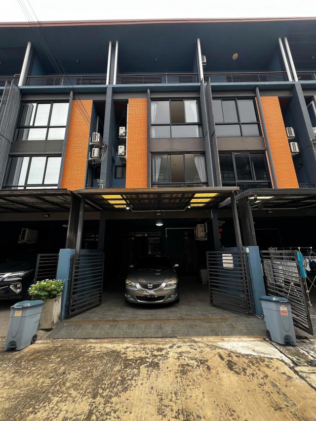 ให้เช่าทาวน์โฮม 3.5 ชั้น พร้อมเฟอร์นิเจอร์ โครงการ Haus35 แจ้งวัฒนะ 1