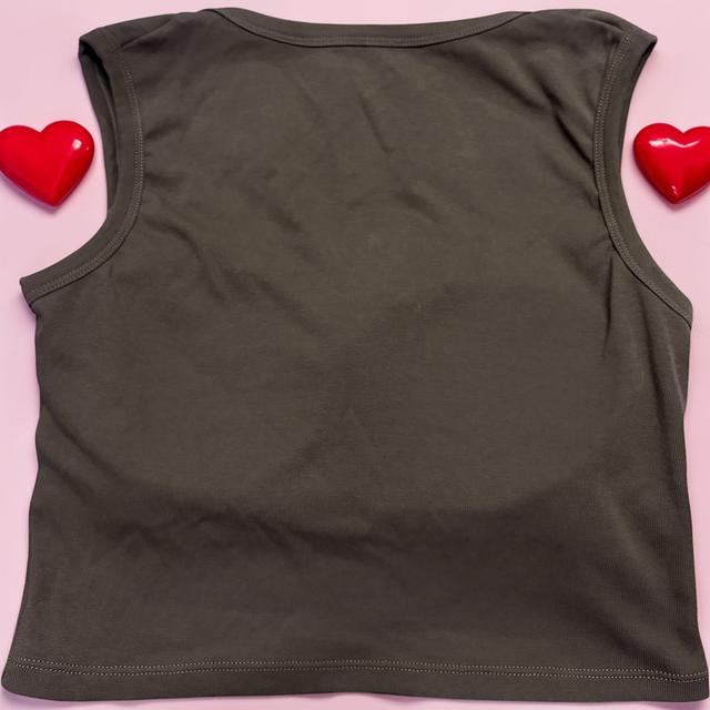 เสื้อสายเดี่ยว สีน้ำตาล มีฟองน้ำในตัว มือ 2️⃣ รูปที่ 2