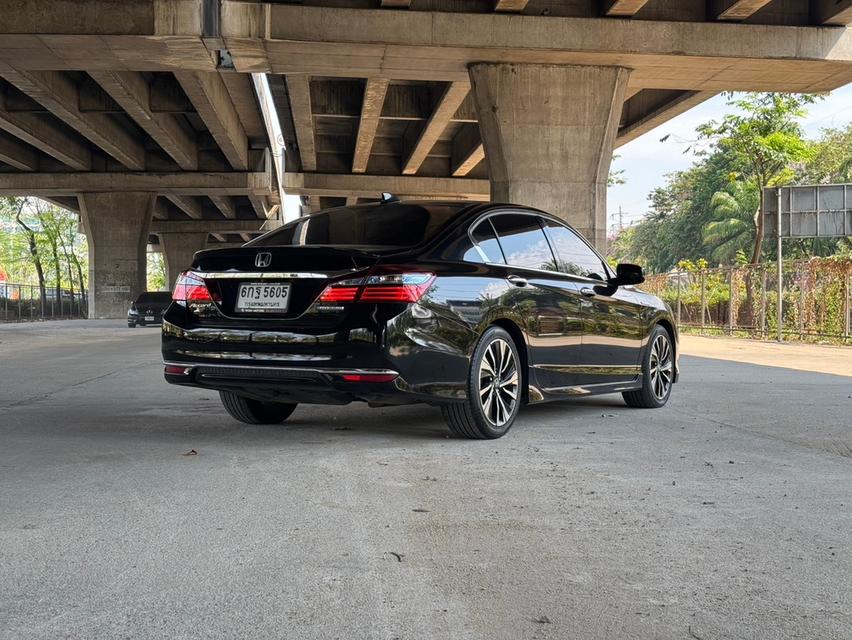 ขายรถ Honda Accord 2.0 Hybrid tech sunroof ปี 2017 สีดำ เกียร์ออโต้ 4