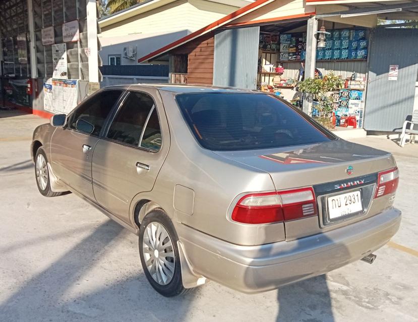 Nissan Sunny พร้อมใช้งาน 3