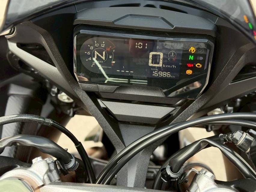 CBR650R 7
