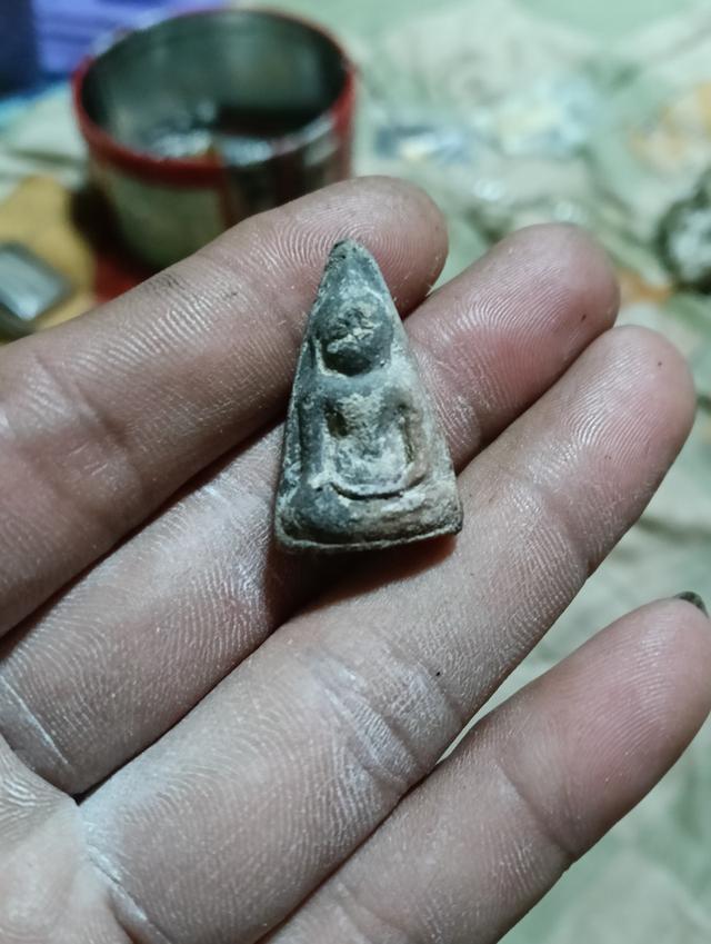 พระสมเด็จนางพญา เข่าโค้ง  12