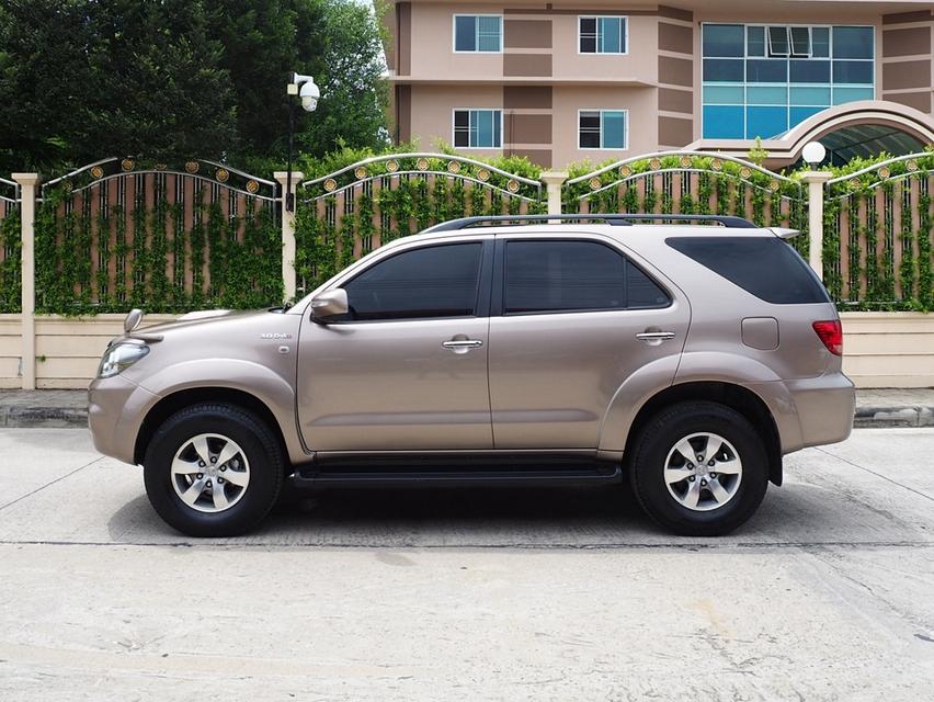 TOYOTA FORTUNER 3.0 V 4WD ปี 2006 เกียร์AUTO สภาพป้ายแดง 5