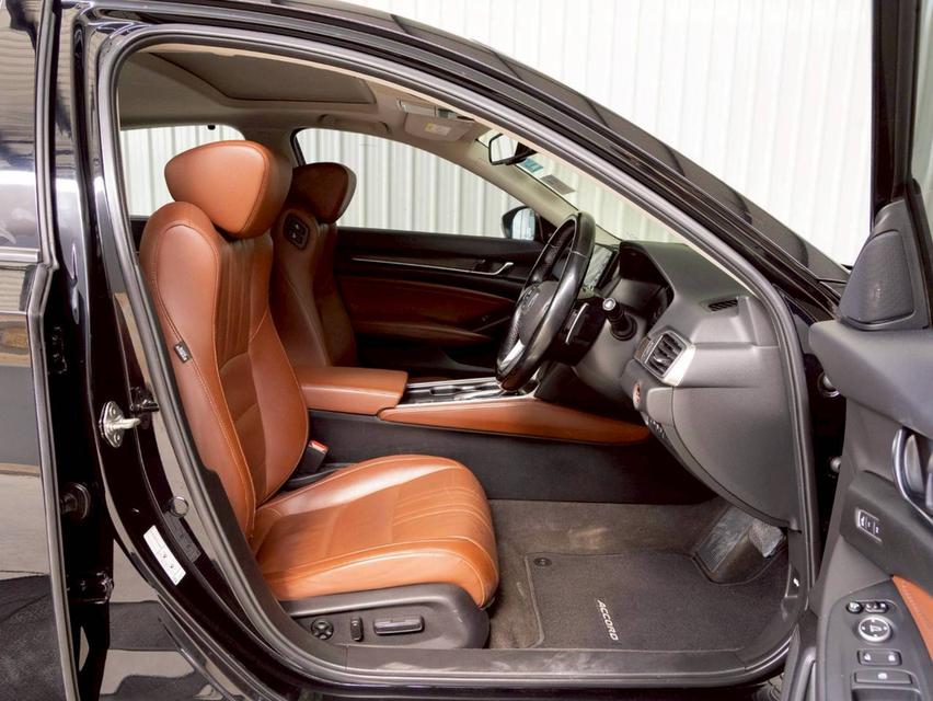 ขาย Honda Accord 2.0Hybrid Tech ปี20 15