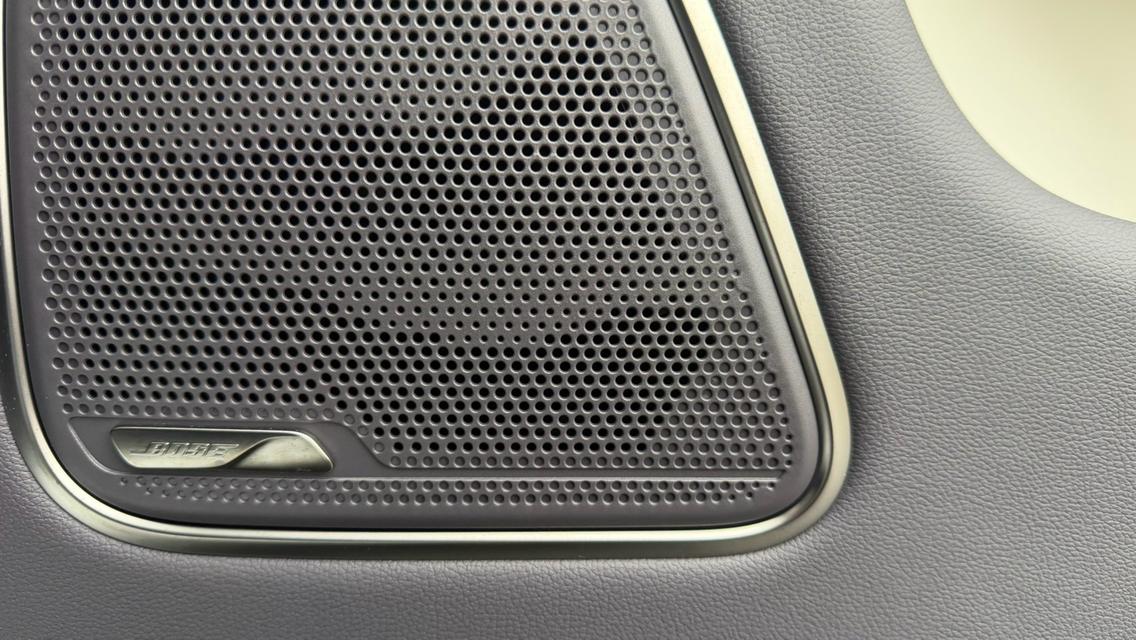 Hongqi E-Hs9 2026 สีขาว ยังป้ายแดงจดเป็นมือหนึ่งได้เลย รูปที่ 11
