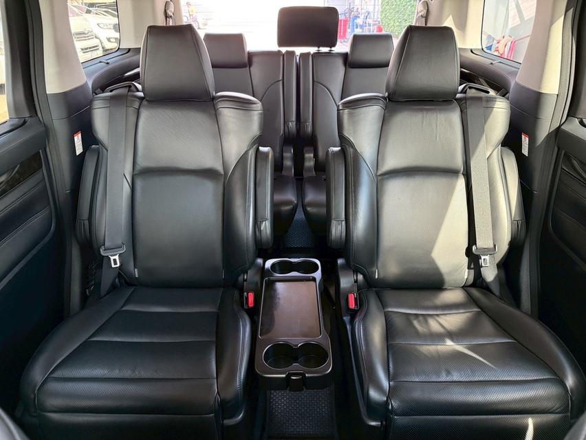 Toyota Vellfire 2.5 Hybrid ZR ปี 2015 13