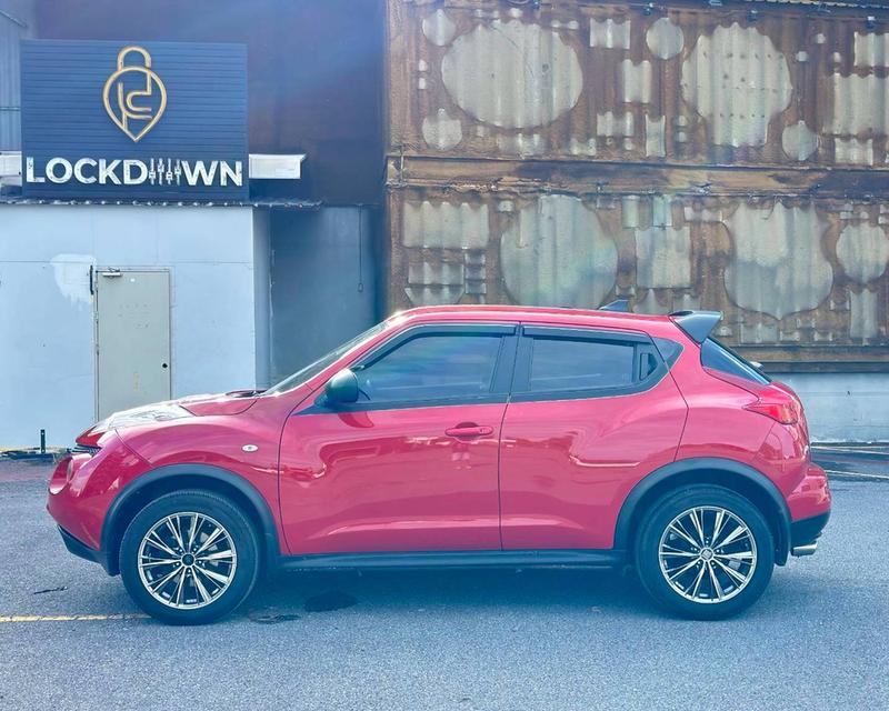 Nissan Juke 1.6 V รุ่น Top สุด เกียร์ Auto สีแดง ปี 2014 8