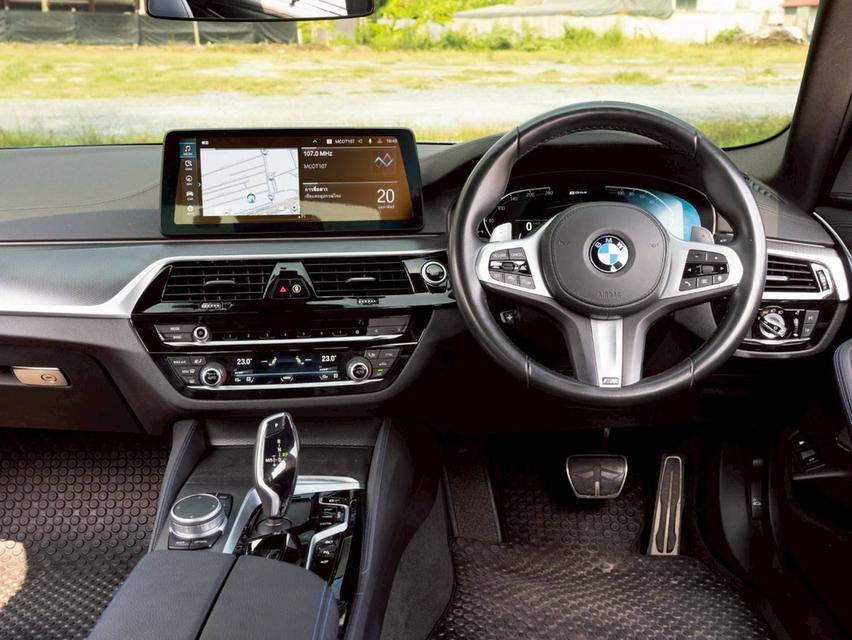 BMW 530e LCI Plug-in-Hybrid (G30) ปี จด 2022  8