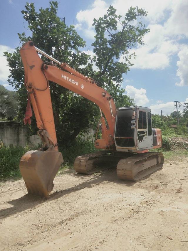 ส่งต่อแม็คโคร Hitachi EX120-3