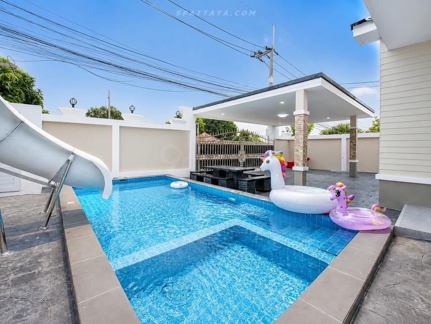 For Sale — Modern Luxury House with Pool 93sqw 400sqm 3bedrooms 3 bathrooms near international schools, local market, and motorway. 4