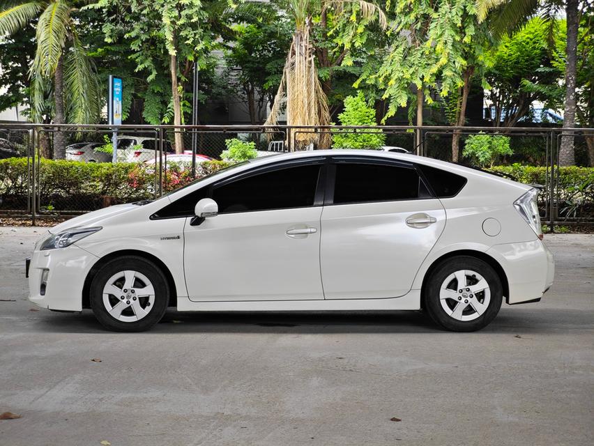 Toyota Prius 1.8 Hybrid AT CVT ปี 2011  3