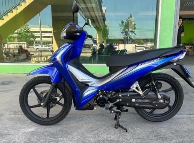 Honda Wave สีน้ำเงินนนน 1