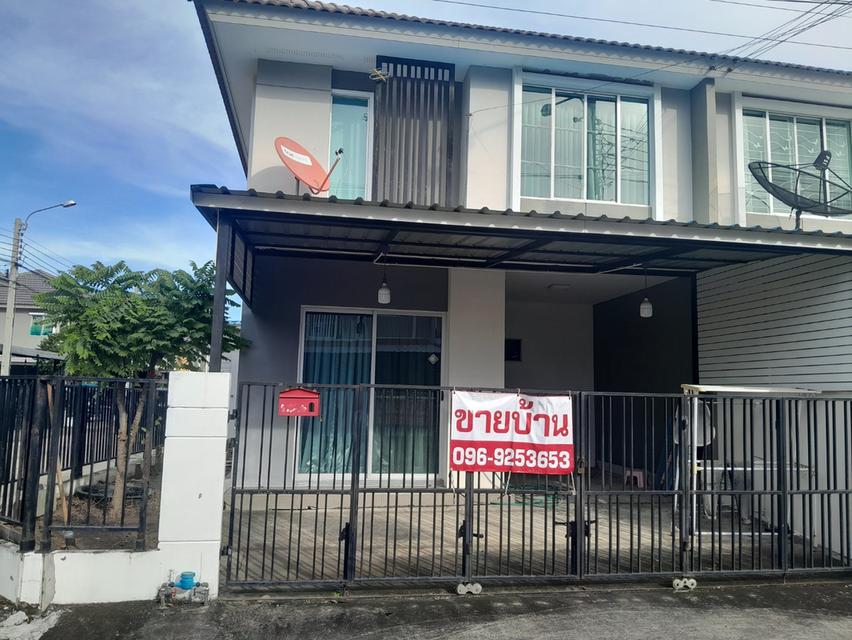 ขายทาวน์เฮาส์ 2 ชั้น 3 ห้องนอน 2 ห้องน้ำ 2