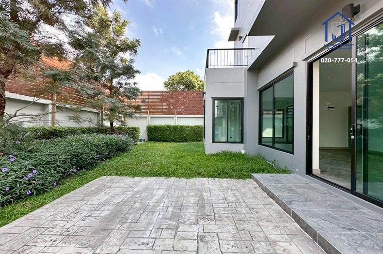 ขายบ้านแฝด 3 ชั้น เดอะ ทริปเปิ้ล 113 หลังริม 49.7 ตรว. ซอยสุขุมวิท 113 ใกล้BTS สำโรง 18