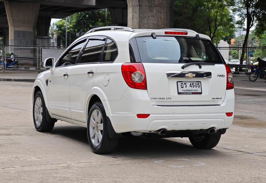 Chevrolet Captiva 2.0 LTZ AWD ปี 2010  3