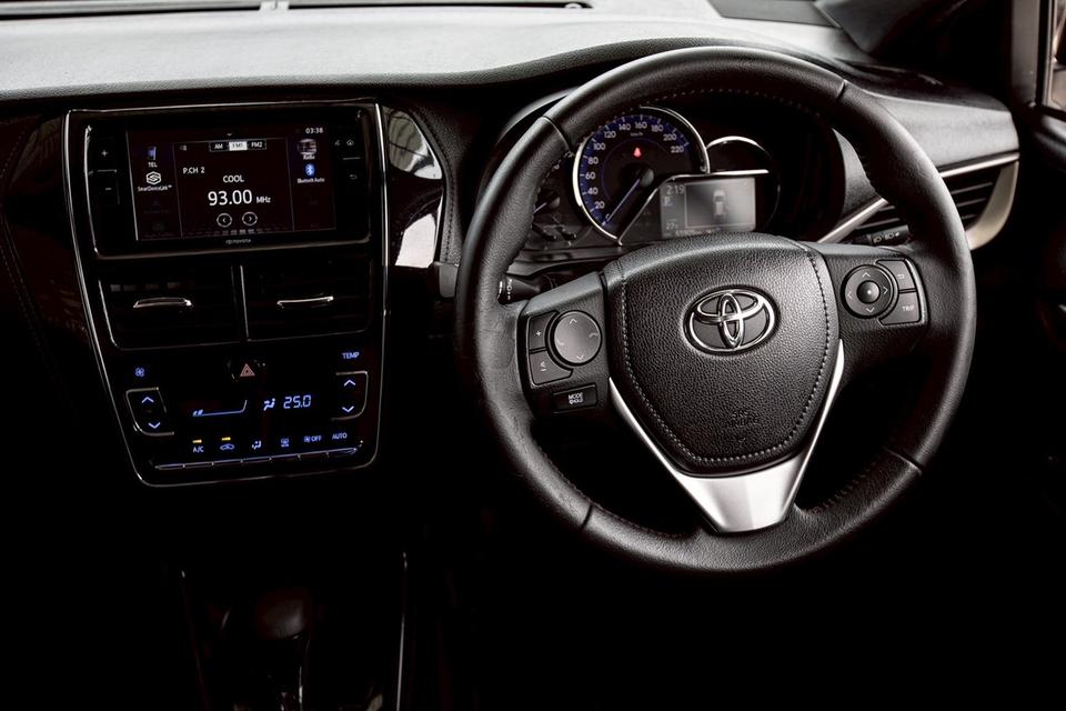 Toyota Yaris Cross 1.2 ปี 2020 สีขาว มือเดียวป้ายแดง สภาพใหม่มากๆ  17