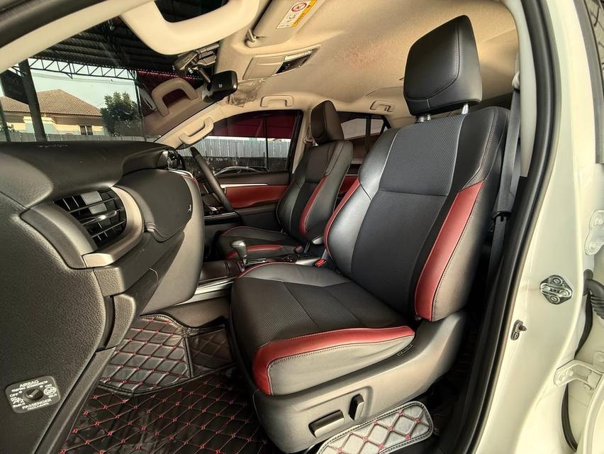 Toyota Fortuner 2.4Commander ปี22 รูปที่ 14