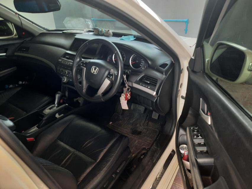 ขาย HONDA ACCORDปี2011 ใช้งานน้อย สภาพสวย 12