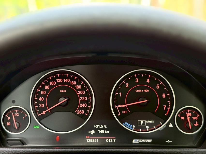 รหัสรถ PJP7676 2017 BMW 330e M-Sport รูปที่ 11