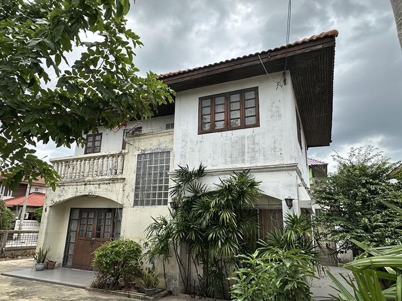 ขายบ้านพร้อมที่ดิน  หมู่บ้าน บ้านบัวทอง  ถนนเลียบคลองบางไผ่ 2