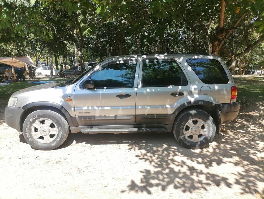 Ford Escape ปี 2004 รถยนต์มือสองสภาพดี