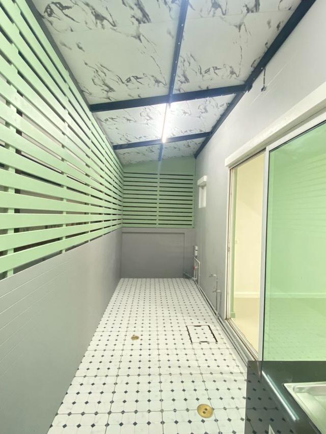 ขาย ทาวน์เฮาส์ 2 ชั้น สไตล์โมเดิร์น เนื้อที่ 19.8 ตารางวา หมู่บ้านเดอะทรัสต์ทาวน์ วงแหวน-ลำลูกกา ซ.15 ถนนบึงคำพร้อย ต.บึงคำพร้อย อ.ลำลูกกา ปทุมธานี 15