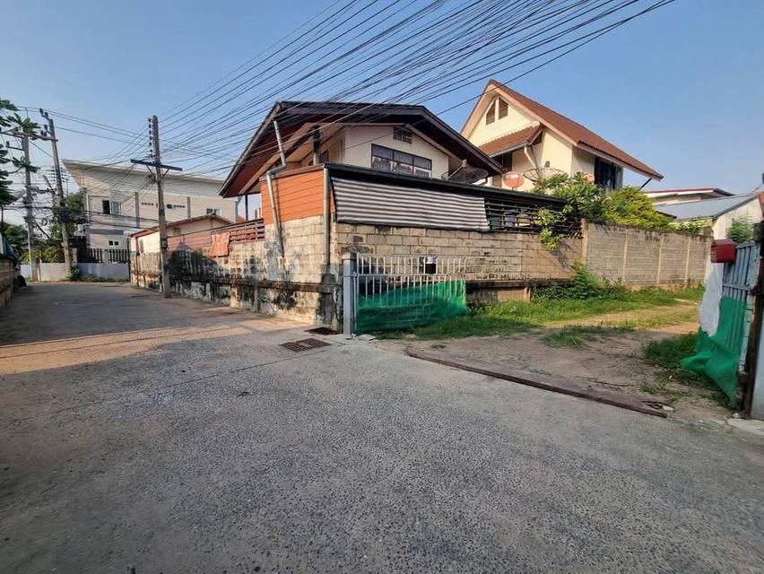 ขายบ้านพร้อมที่ดิน เนื้อที่ 173 ตร.วา. ต.เมือง ถนนเดชอุดม ซ.13 (หนองไผ่ล้อม ซ.13) อ.เมือง จ.นครราชสีมา 8