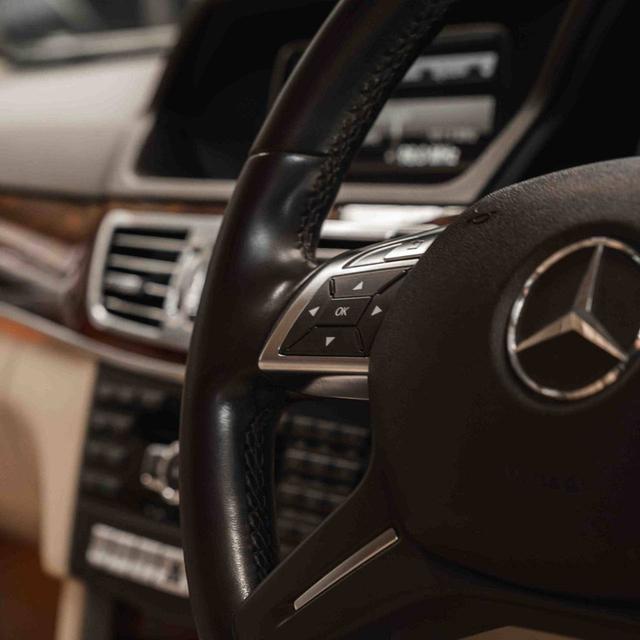 รหัสรถ 67GG7411 Benz E300 Bluetec Hybrid 2014 16