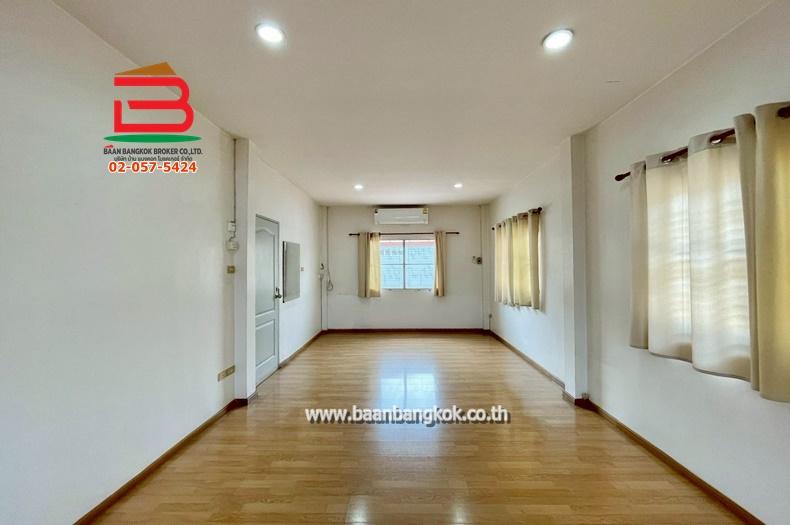 บ้านเดี่ยว หมู่บ้าน ลัลลี่วิลล์ (ซอยลำลูกกา 43) เนื้อที่ 61.1 ตรว. ถนนลำลูกกา ตำบลลาดสวาย อำเภอลำลูกกา จังหวัดปทุมธานี 8