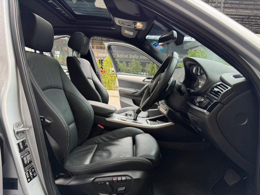BMW X4 M Sport SUV ดีเซล 2.0 ขับ 4 หลังคา Sunroof รถศูนย์ ประวัติครบ รูปที่ 9