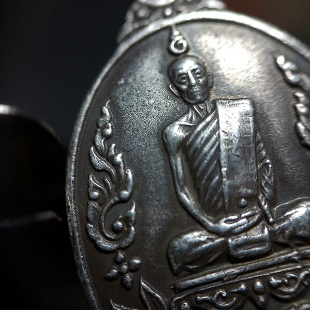 หลวงปู่โต๊ะเยือนอินเดียปี19 (เนื้อเงิน)บล็อคนิยม(ม.ขีด) รูปที่ 5