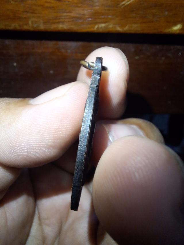 เหรียญหลวงพ่อโต วัดสี่ร้อย จ.อ่างทอง 18