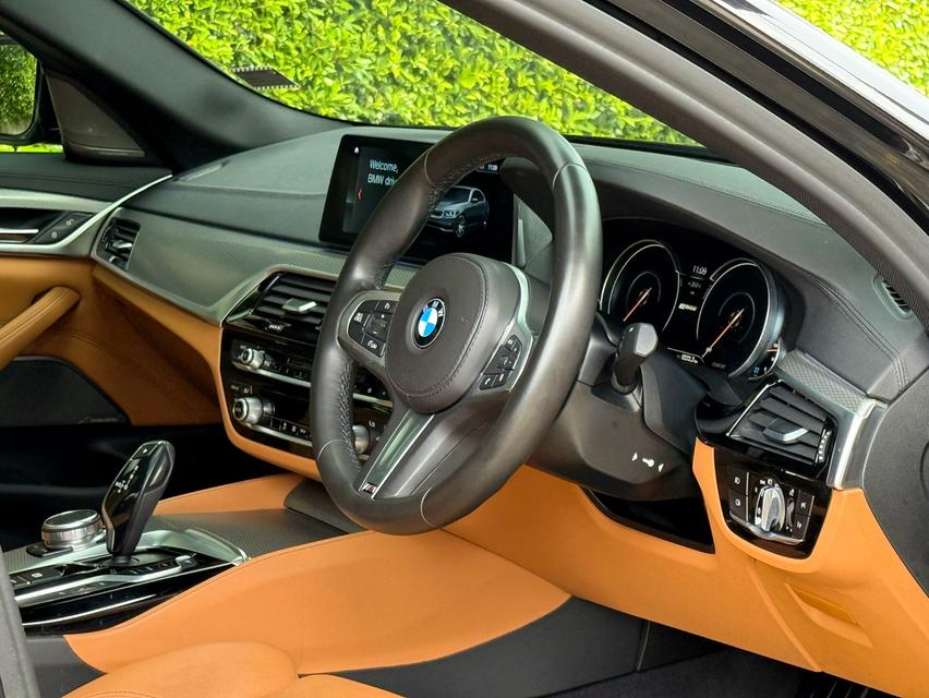 2018 BMW 530e MSPORT รถมือเดียวออกป้ายแดง รถวิ่งน้อยเพียง 80,000 กม เข้าศูนย์ตามระยะ รถไม่มีอุบัติเหตุครับ 10