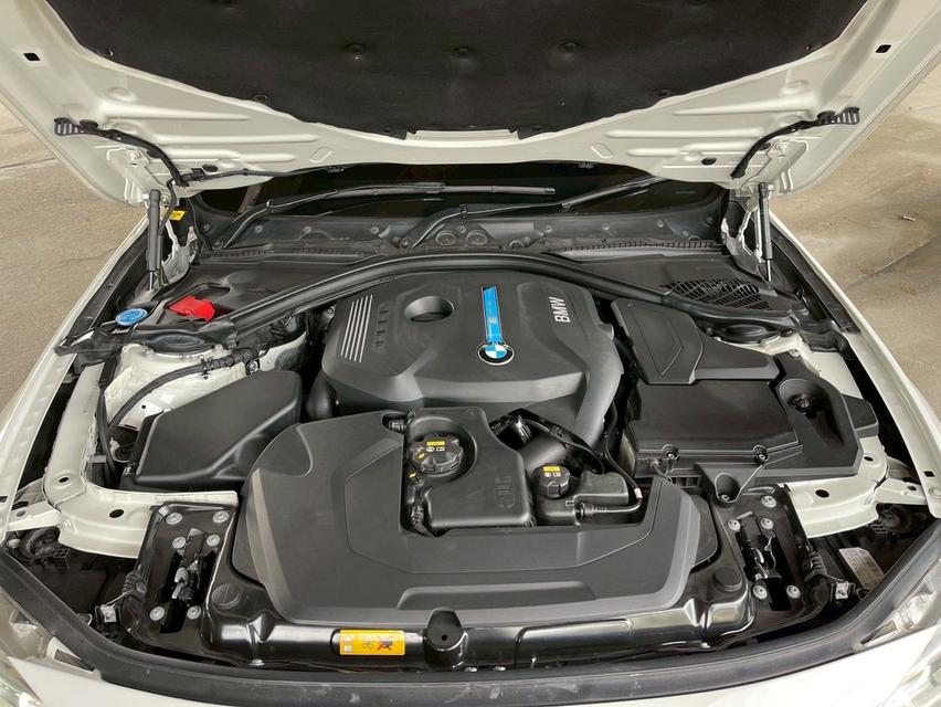 รหัสรถ WMT8008 BMW 330e M Sport LCI ปี 2018 16