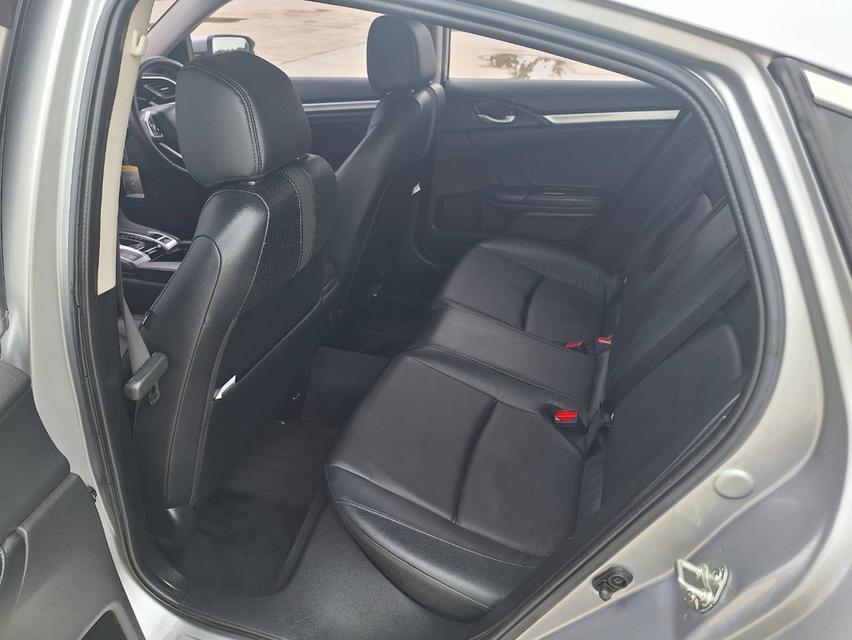 HONDA CIVIC 1.8EL 2019 13