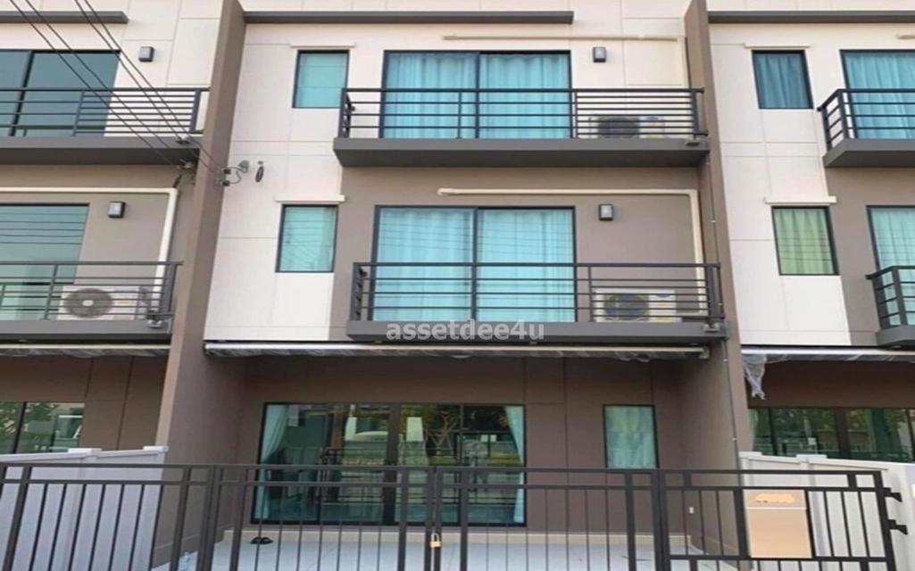 AT048 ให้เช่าทาวน์โฮม 3 ชั้น บ้านกลางเมือง ราชพฤกษ์ สาทร เฟอร์นิเจอร์และเครื่องใช้ไฟฟ้าครบ