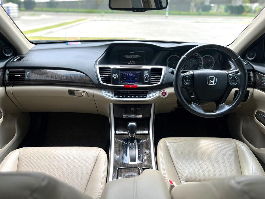 รูป 2013 Honda Accord 2.0EL เครดิตดีฟรีดาวน์ 3