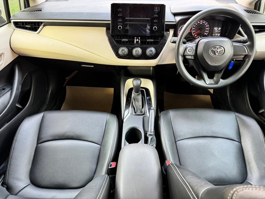 TOYOTA ALTIS 1.6 LIMO AUTO 2019 12