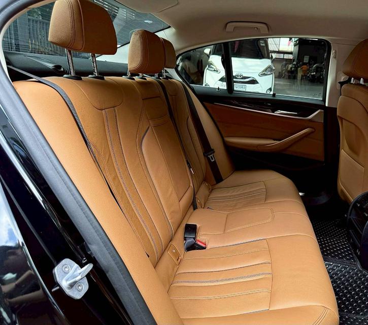 BMW 530e Elite G30 ปี 2019 12